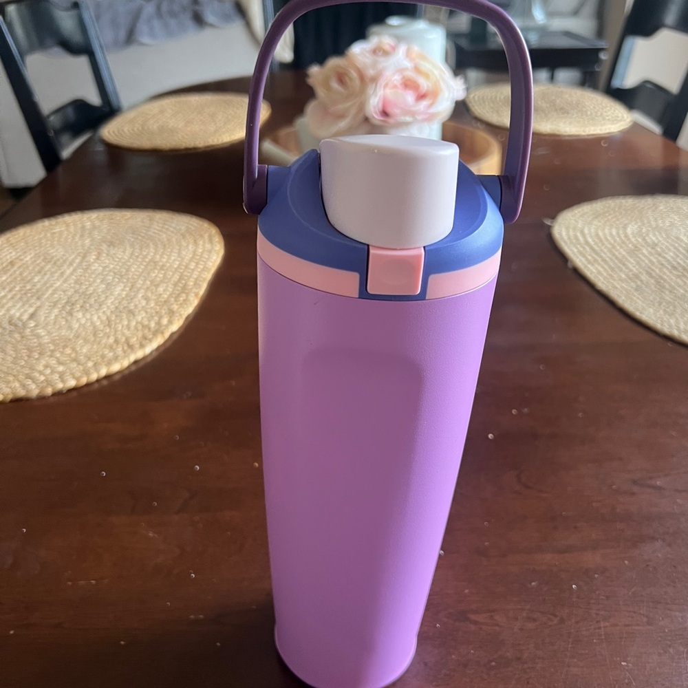 Owala FreeSip Sway 30 oz stainless steel water bottle